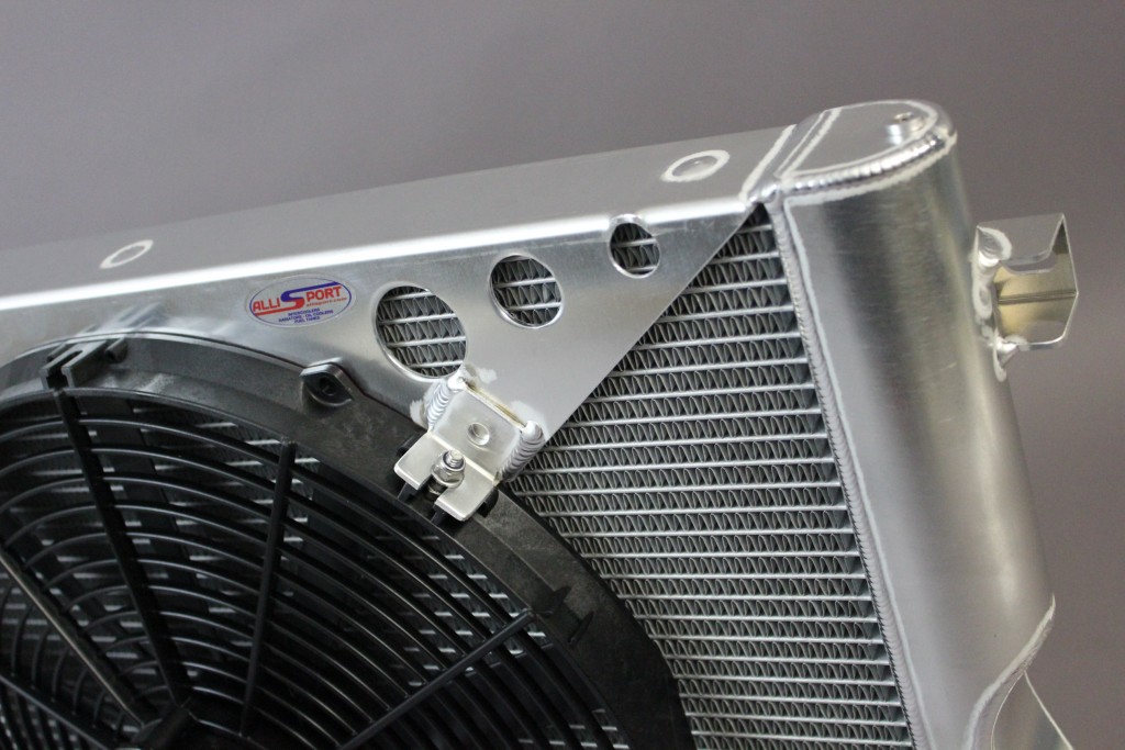 Defender Td5 Alloy Radiator With Fan Pack - Allisport